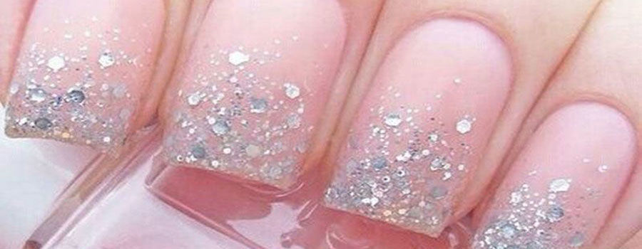 Sparkly Manicure