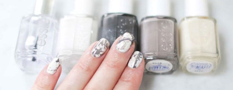 Marble manicure