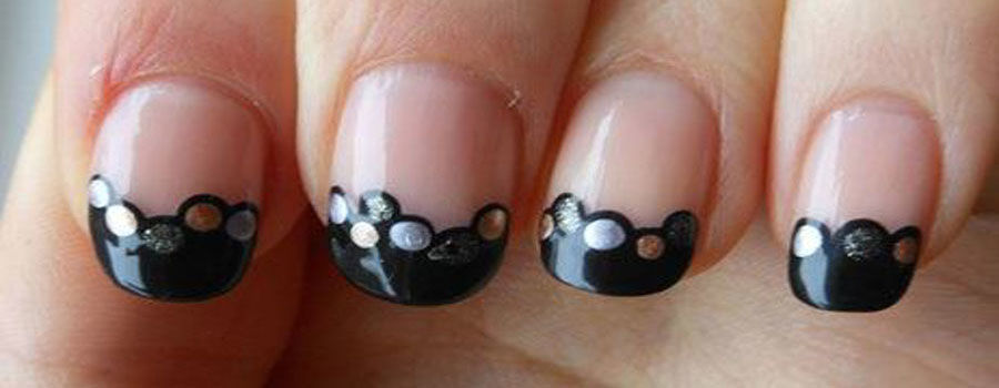 Disney Manicure Monday - Mickey Mouse Polka Dot Nail Art