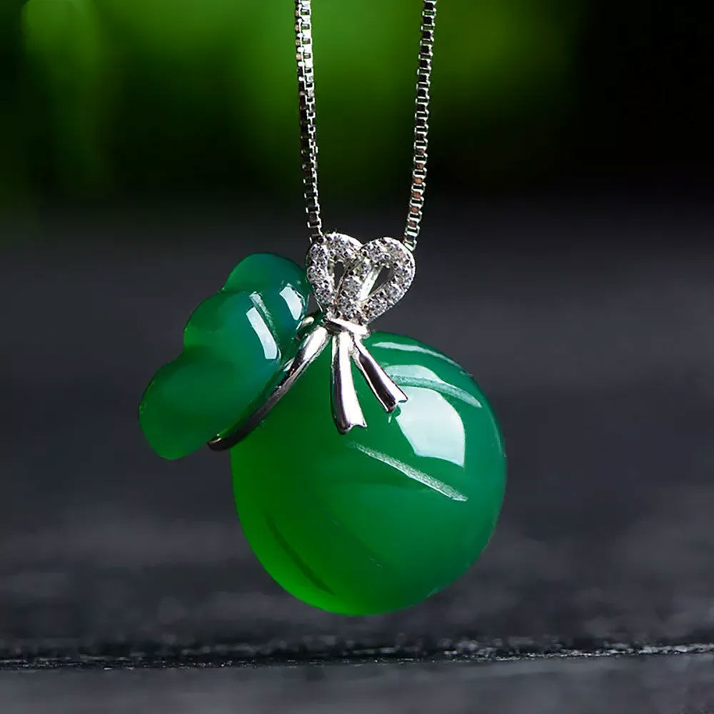 Diamond Guan Yin Jade Pendant (14K) – Popular J