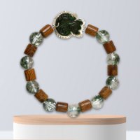 Picture of Mulany MB9001 Agarwood With Fox Charm Healing Bracelet