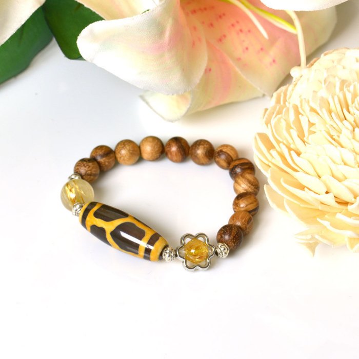 Picture of Mulany MB9013 Agarwood With Dzi Charm Healing Bracelet