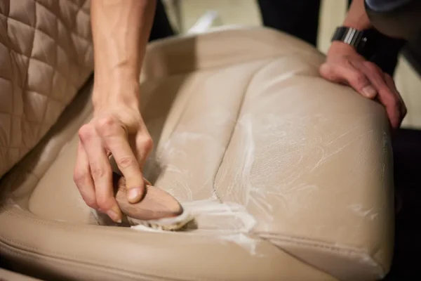 Picture of Cách Vệ Sinh Và Bảo Dưỡng Ghế Massage Để Dùng Bền Lâu