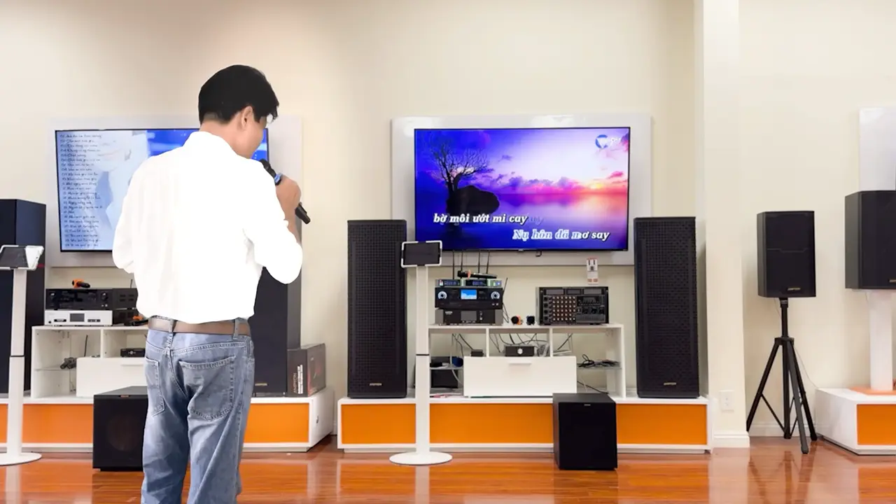 Ampyon Elite AKS-602 – Advanced Hybrid Karaoke System video